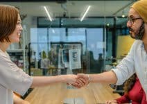 ‘Banenmarkt’ in raadhuis