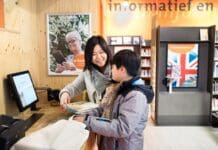 Bieb Westwijk leest voor in Engels