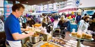 Markt verplaatst naar woensdag