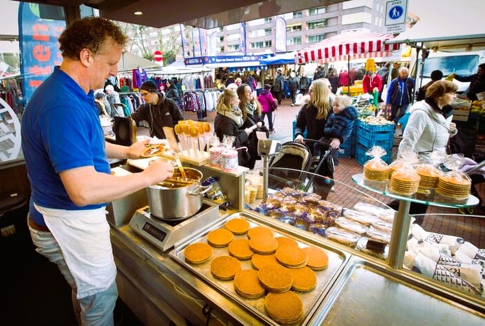 217 22122025 vrijdagmarkt door kerst op woensdag 24 december