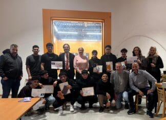 Tien asielzoekers Legmeer volgden maatschappelijk programma