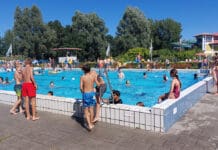 Buitenbad De Meerkamp 19 april open