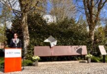 Raat veroordeelt antisemitisme