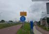 Tijdelijke borden op fietspad N522 weg