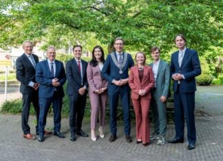 ‘Politiek is een Kameleon’