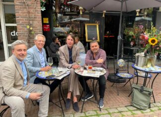 Gemeente feliciteert Bistro Toost